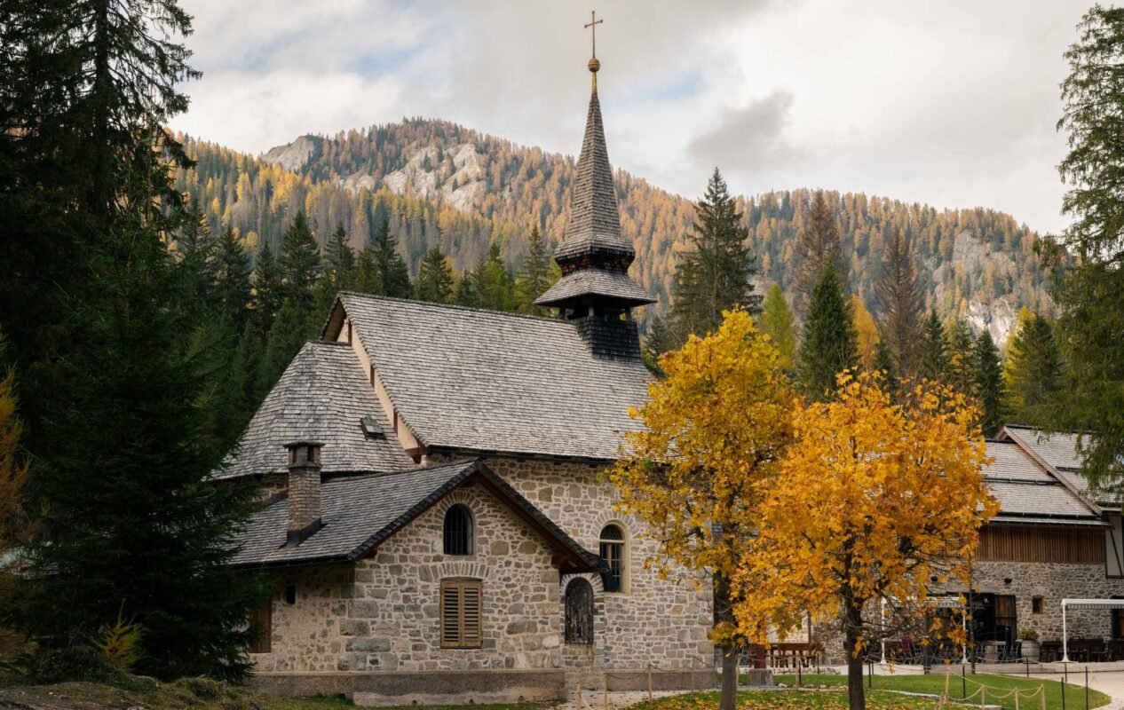 Turquoise water Pragser Wildsee mountains