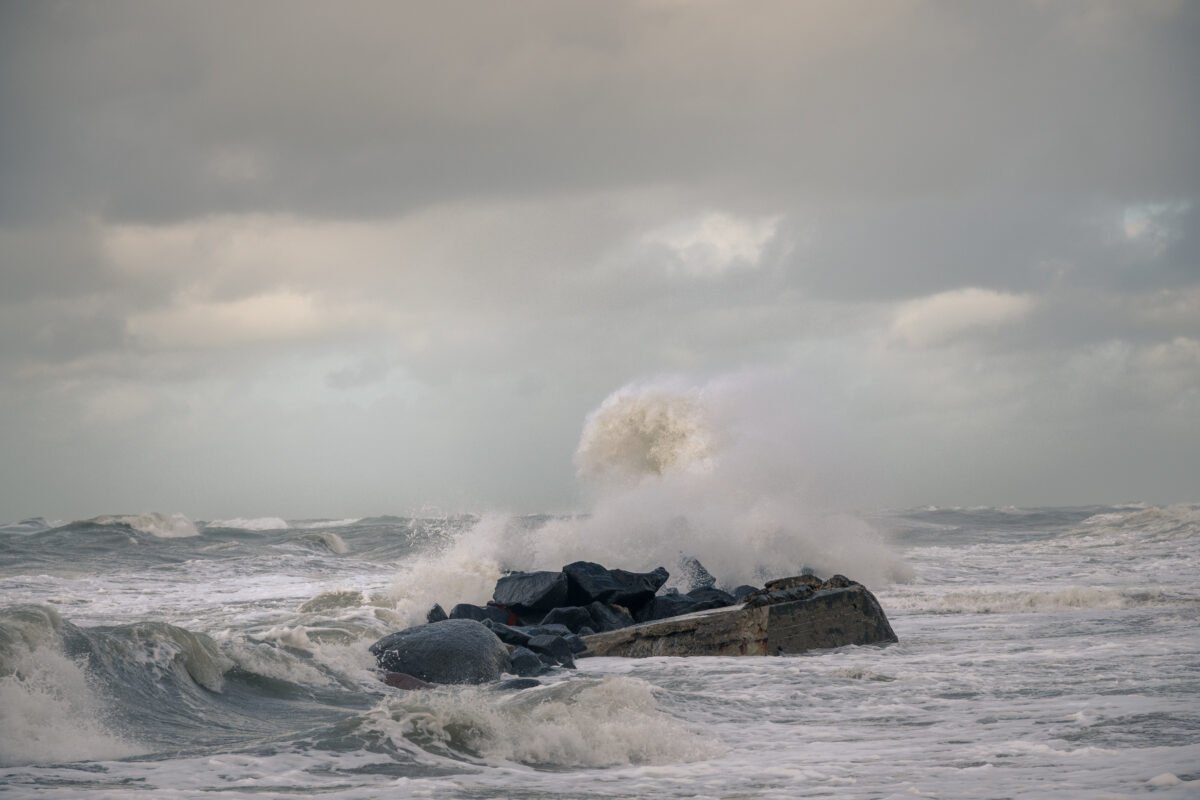 woeste zee in Denemarken