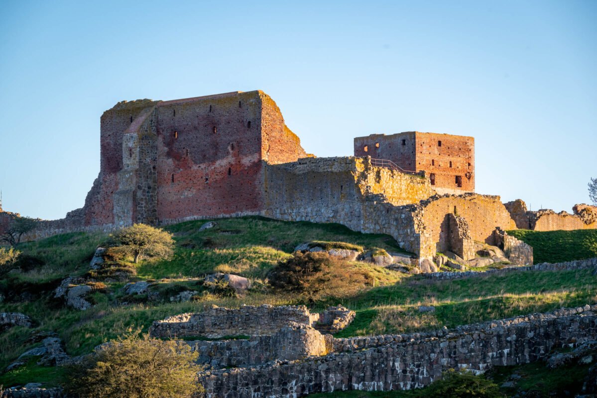 Hammershus bij zonsondergang gouden uurtje