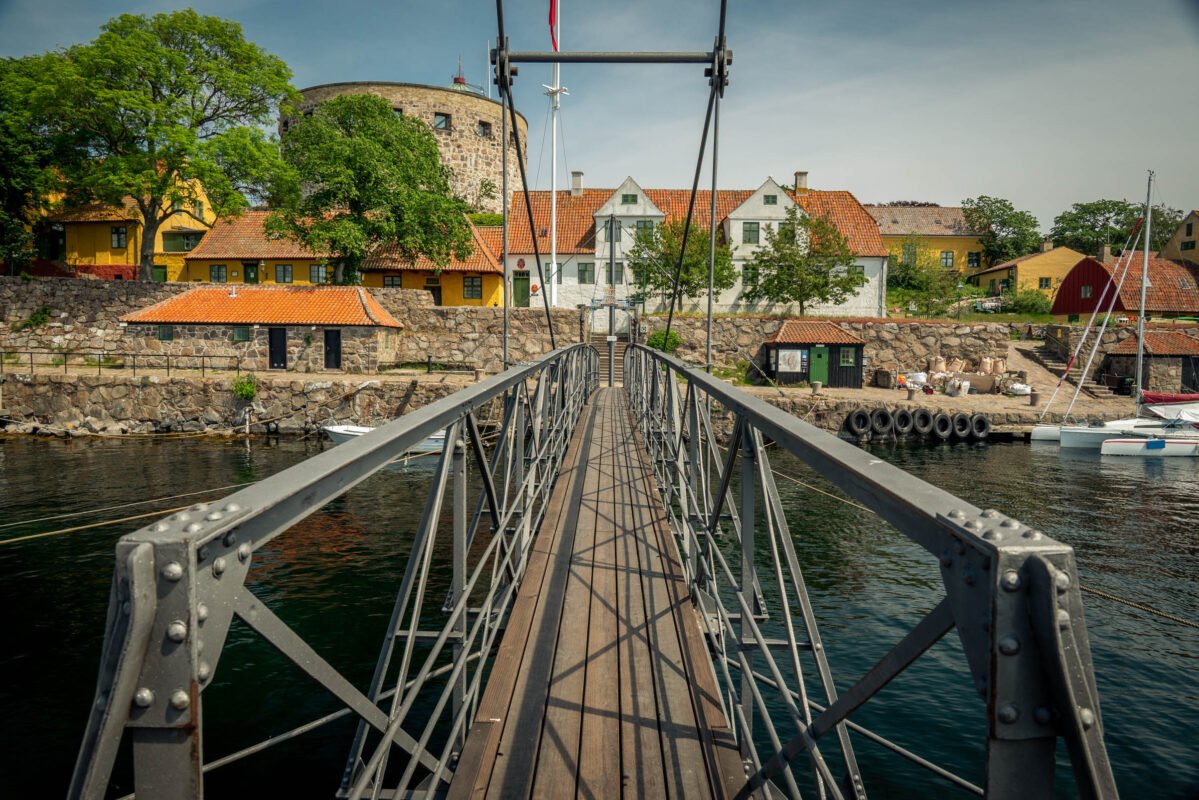 Voetgangersbrug tussen Christiansø en Frederiksø eilanden